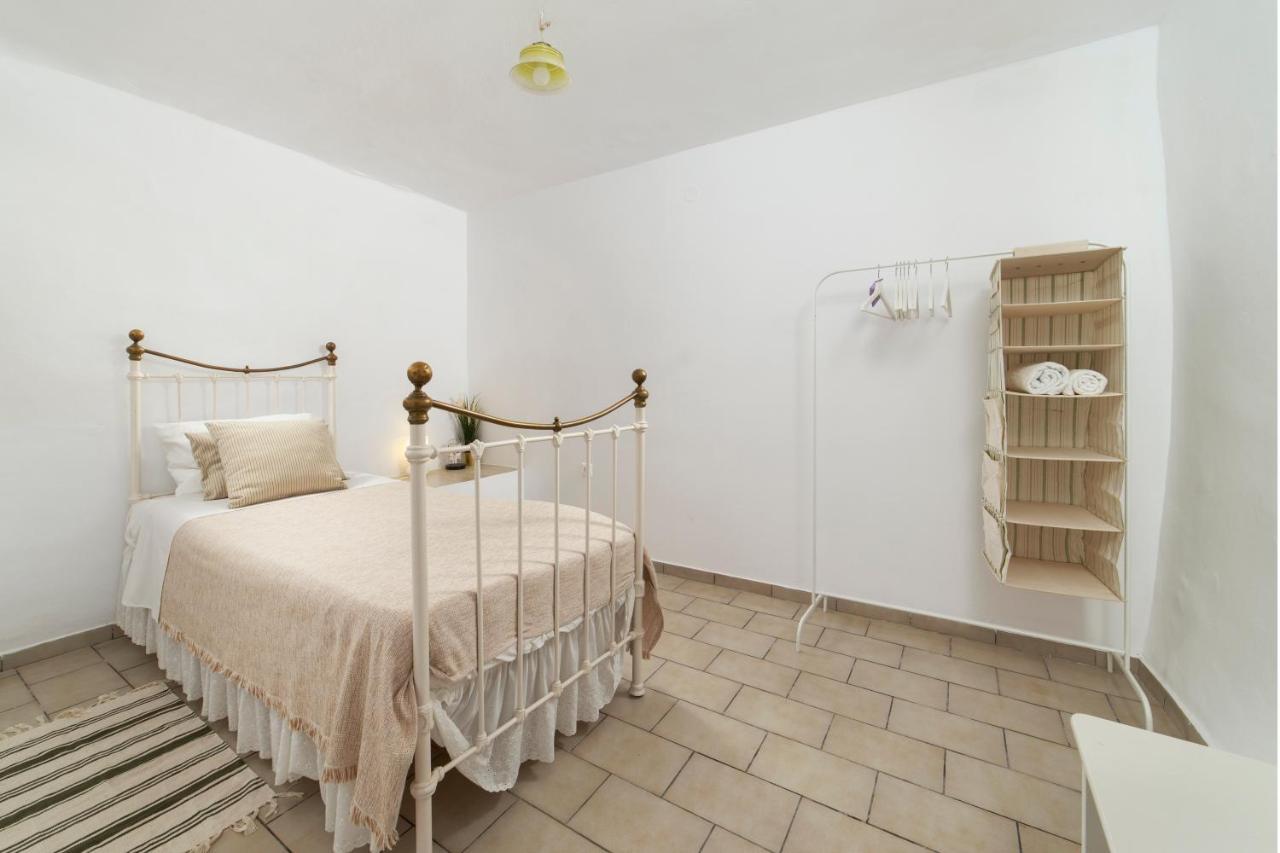 Victoria'S Summerhouse Andros Town Ngoại thất bức ảnh